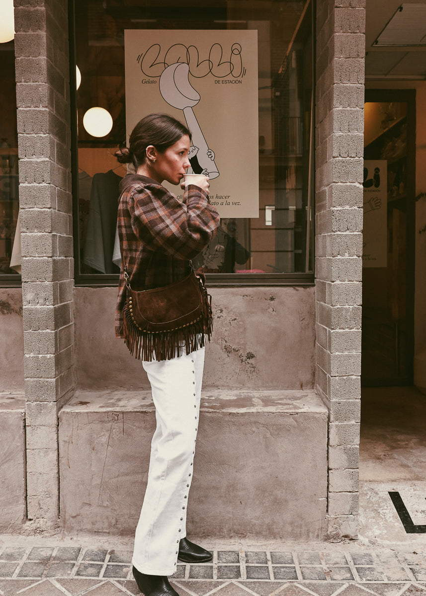 Bolso Tachuelas Flecos Marrón Oscuro