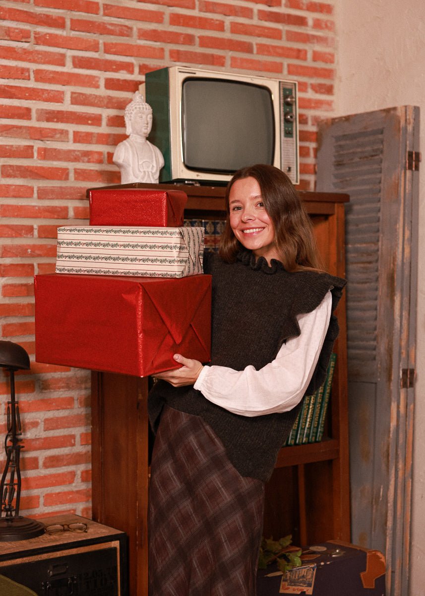 Chaleco Goldie Gris Oscuro - MOCCACHICA