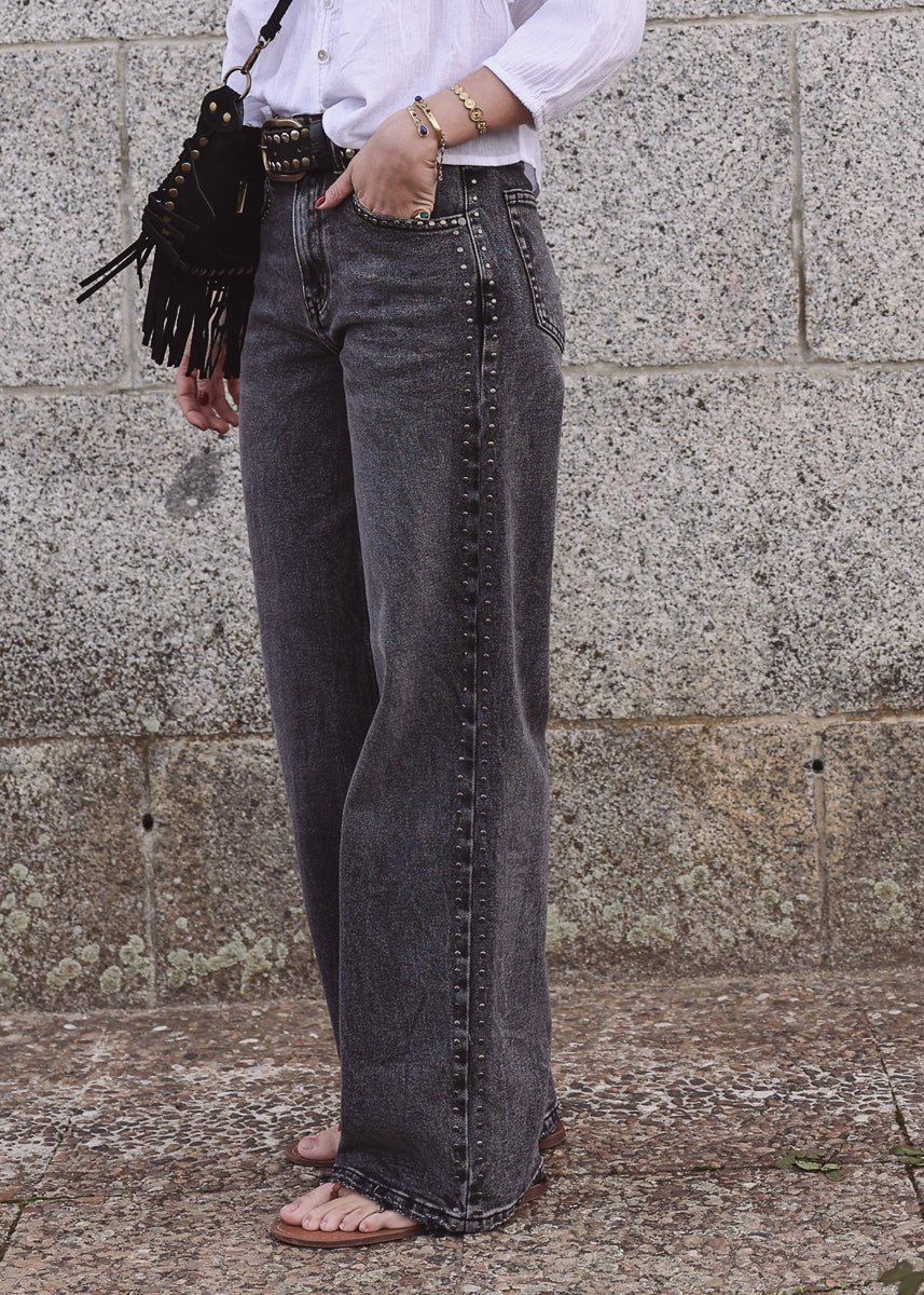 Pantalón Tachuelas Gigi - MOCCACHICA